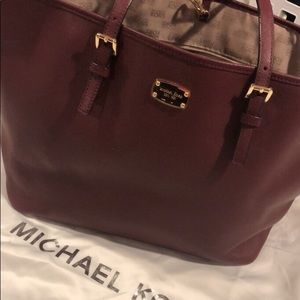 Michael kors tote